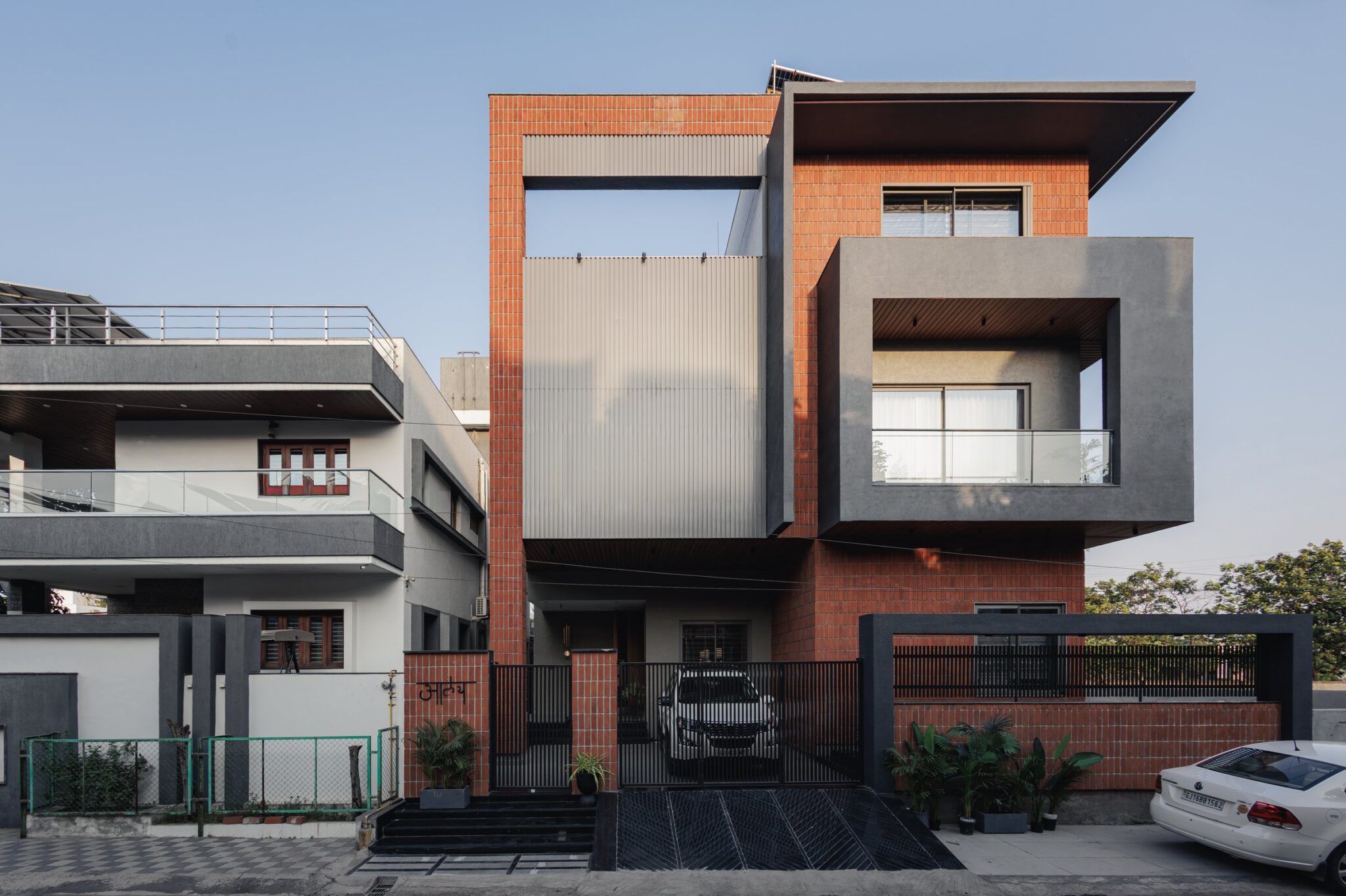 Aalay House: An Ankleshwar Bungalow Where Vastu Becomes Architecture — interior design by VR Consultants in Ankleshwar, Gujarat