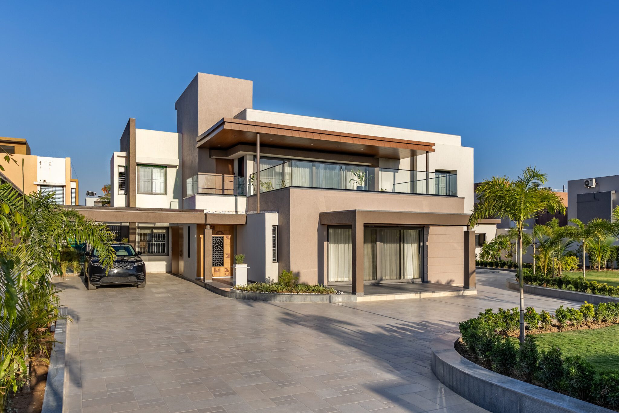 Nestled in a Picturesque Locale: “West Garden House” Showcases Architectural Brilliance and Meticulous Design — Studio Synergy, Ankleshwar, Gujarat