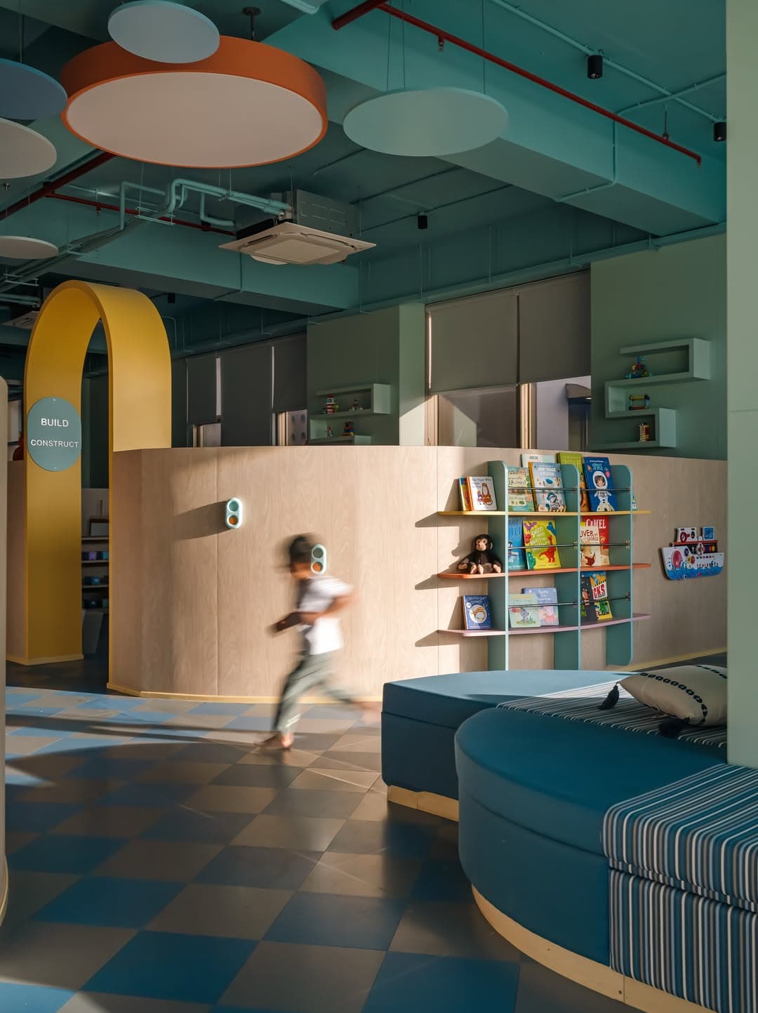Designed by Aditi Patel of @one.079 design studio, Corals, the Children’s Club in Ahmedabad reimagines the idea of a con…